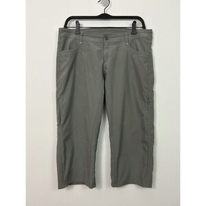 Kuhl Women's Size 12 Sage Green Gray Hiking Travel Crop Capri Pants Stretch